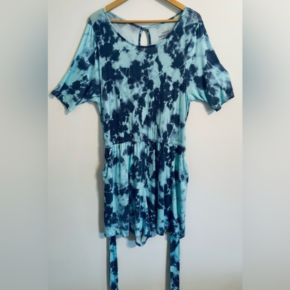 Torrid Blue and White Tie-Dye Romper - Picture 4 of 9